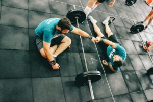 Den Ultimate Guiden til Crossfit: Hva Du Trenger å Vite